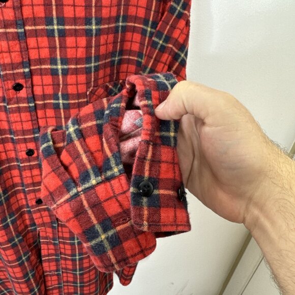 Vintage Champion Men L/XL Red Plaid Flannel Shirt (missing Lower Button) - Picture 3 of 6